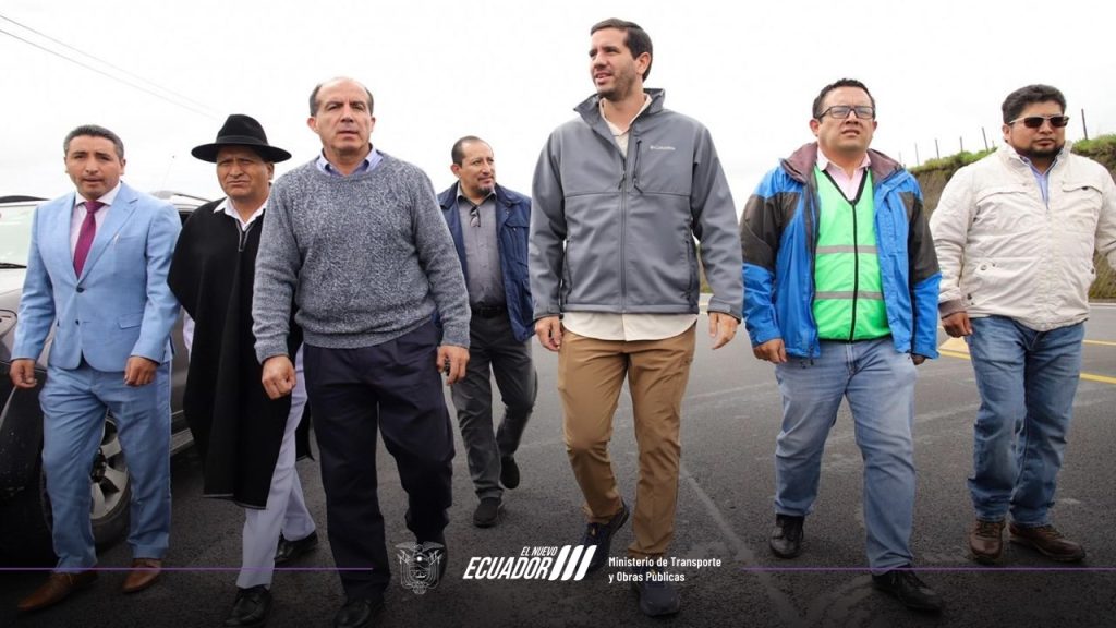 Ministro Luque Recorre Tungurahua Para Ratificar El Compromiso De La